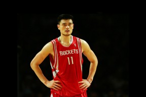 kaiyun-保罗复出首秀出彩，那不勒斯主场小胜广州队，豪取45连胜